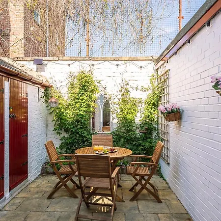 15 Brownlow Street York Exterior photo